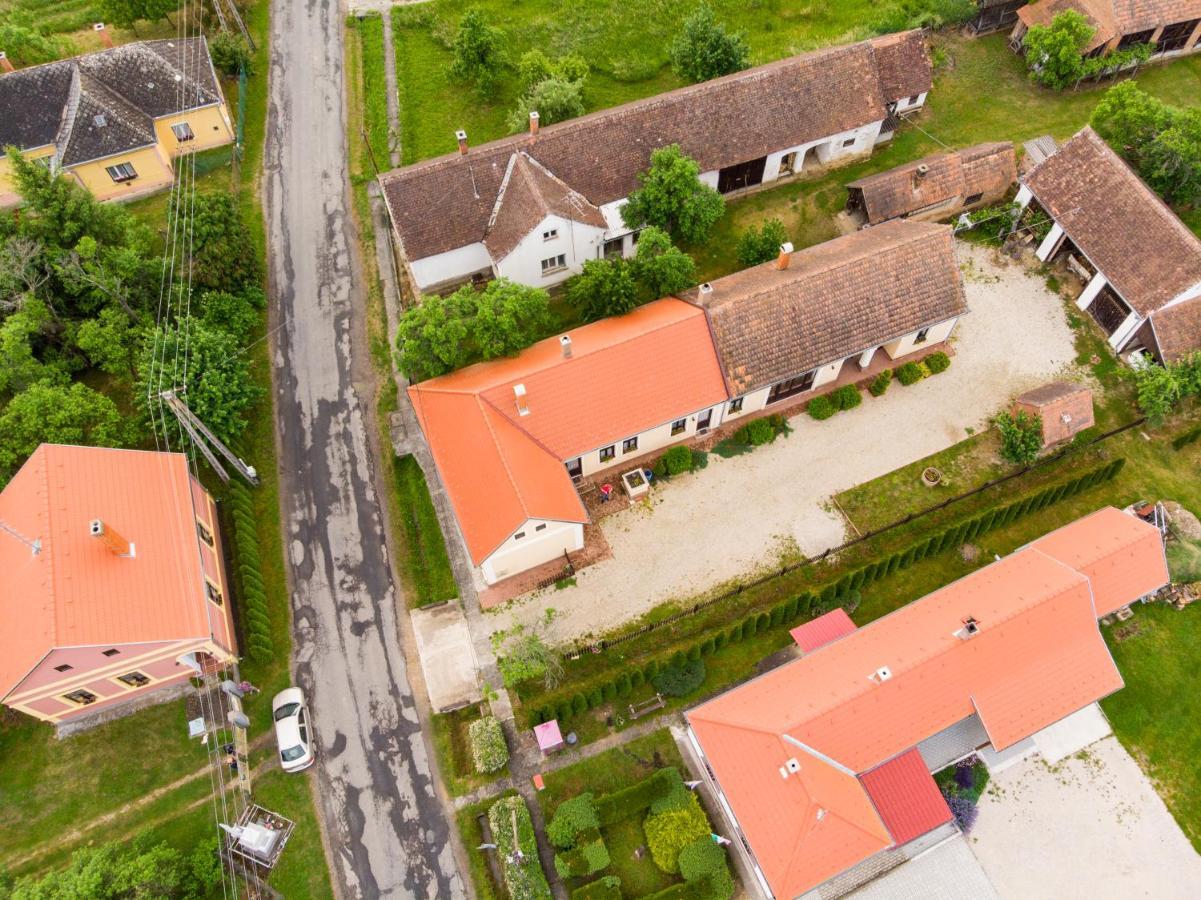 Kápolna Vendégház Kerkaskapolna Exterior foto