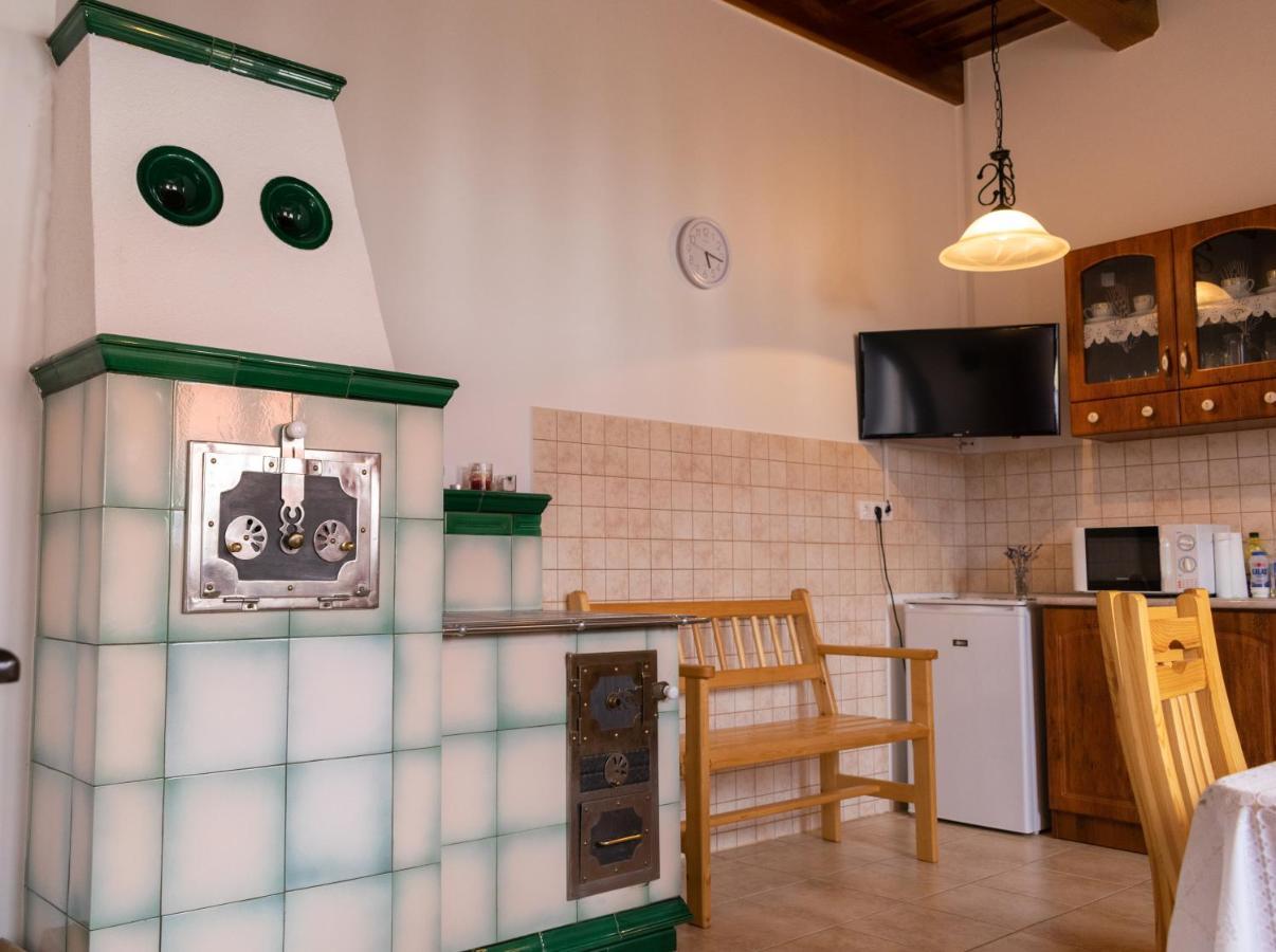Kápolna Vendégház Kerkaskapolna Exterior foto